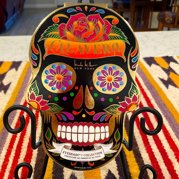 Eyeshadow Palette - Picture 1 of 4